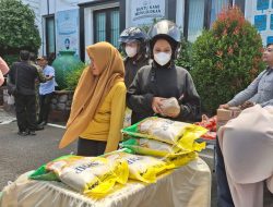 Gerakan Pangan Murah di Kejari Kabupaten Kediri Disambut Antusias Warga