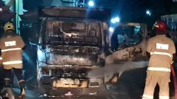 Diduga Korsleting Listrik, Truk Colt Diesel Terbakar di Gurah Kediri