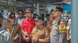 Kapolres dan Bupati Blitar Monitoring Pasar dan Pos Pengamanan, Pastikan Stok Bahan Pokok Aman
