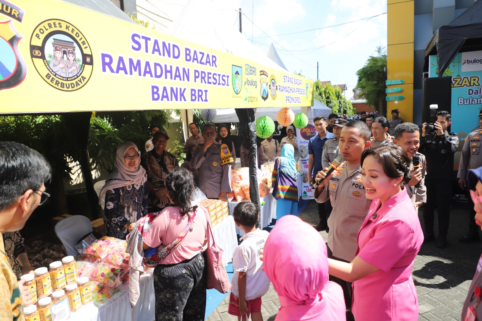 Bazar Ramadan Presisi Polres Kediri Ludes Diserbu Warga