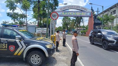 Didominasi Kendaraan Luar Daerah, Arus Kediri–Blitar Padat Merayap