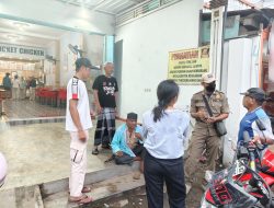 ODGJ Resahkan Pengunjung Rumah Makan di Grogol, Satpol PP Kabupaten Kediri Lakukan Penanganan