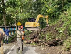 Longsor di Telaga Ngebel, Jalur Lingkar Sisi Utara Ditutup Total