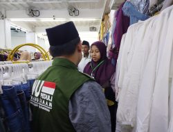 Senyum Sumringah, Puluhan Anak Yatim di Ponorogo Diajak Berbelanja Baju Lebaran Gratis
