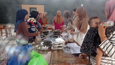 Ibu Hamil, Menyusui, dan Balita di Ngadiluwih Terima Program Makanan Bergizi Gratis