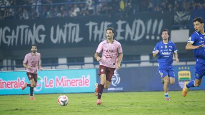 Persik Kediri Tumbang 0-3 dari Persib Bandung, Pelatih Marcos Reina Torres Soroti Penalti dan Kepemimpinan Wasit