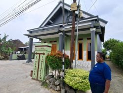 Unik! Tugu Batas Desa Berdiri di Teras Rumah Warga Nganjuk, Ini Penjelasannya