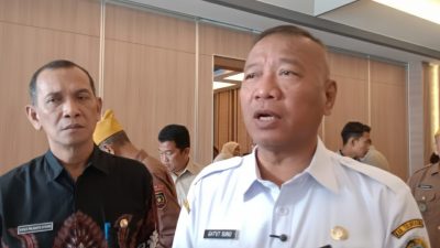 Warga Tanami Jalan Rusak dengan Pohon Pisang, Pemkab Tulungagung Targetkan 50 Persen Perbaikan Tuntas pada 2026