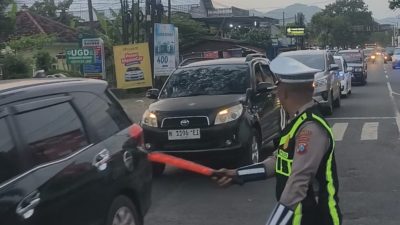 Operasi Ketupat Semeru 2026, Volume Kendaraan di Tulungagung Tembus 15 Ribu per Jam