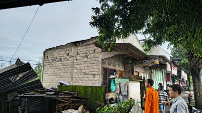 Hujan Deras dan Angin Kencang Terjang Tulungagung, 44 Rumah Alami Kerusakan Ringan