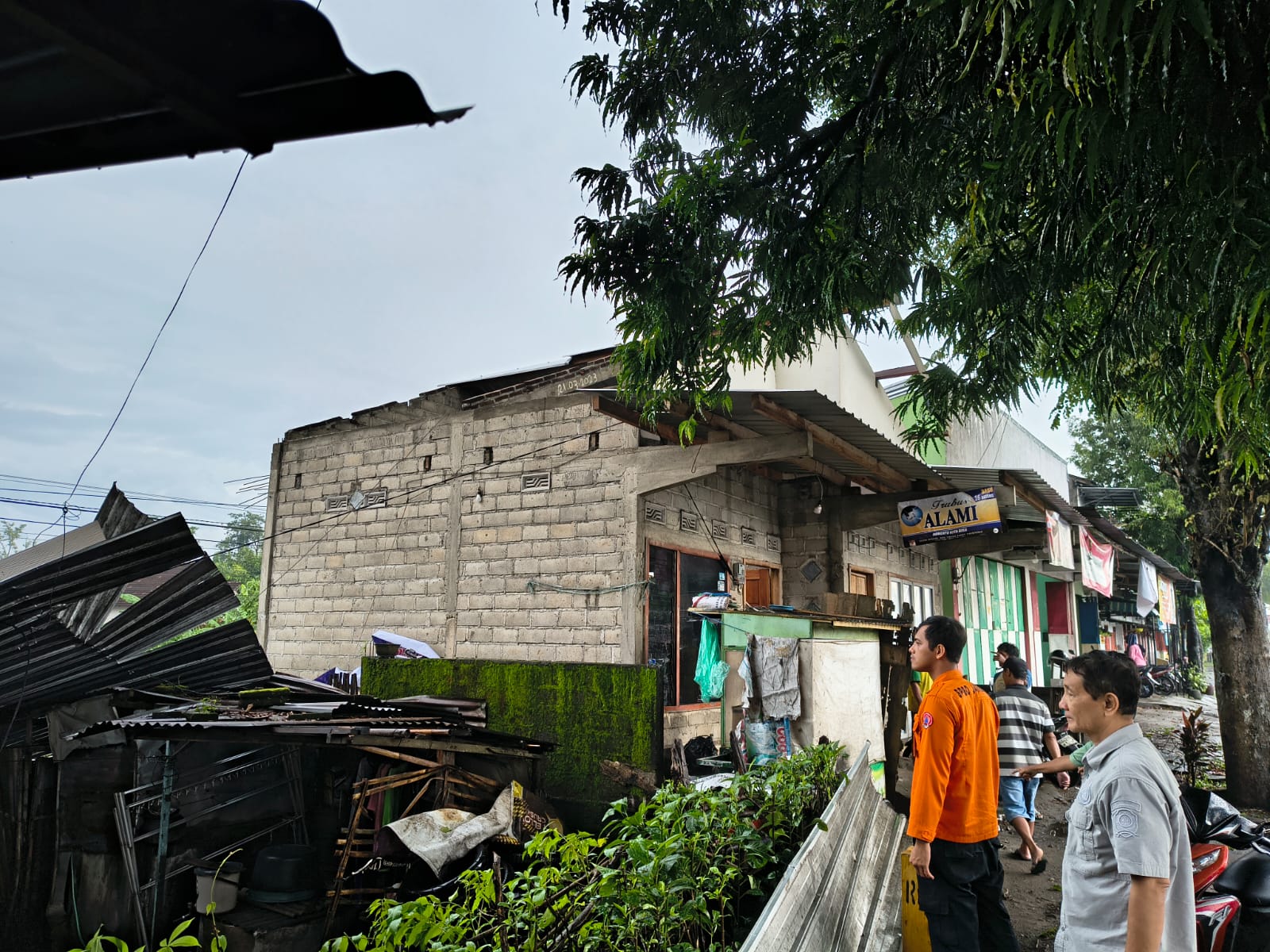 Hujan Deras dan Angin Kencang Terjang Tulungagung, 44 Rumah Alami Kerusakan Ringan