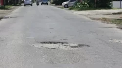 Dua Tahun Rusak, Warga Keluhkan Jalan Perbatasan Srikaton–Sambi Tak Kunjung Diperbaiki