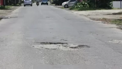 Dua Tahun Rusak, Warga Keluhkan Jalan Perbatasan Srikaton–Sambi Tak Kunjung Diperbaiki