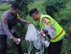 Polsek Jenangan Polres Ponorogo Amankan Balon Udara dan Petasan di Persawahan Ngrupit
