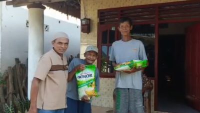 Kades Purwokerto Ngadiluwih Bagikan 2.000 Paket Beras 5 Kilogram untuk Warga