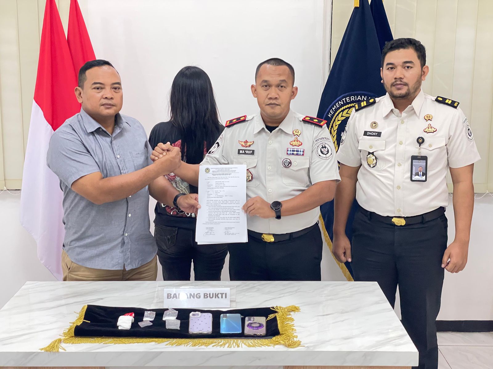 Perempuan di Tulungagung Ditangkap Saat Hendak Selundupkan Sabu ke Lapas, Total 7,07 Gram Diamankan