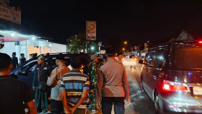 Diduga Kurang Hati-hati saat Menyeberang, Pemotor di Tulungagung Picu Kecelakaan Beruntun