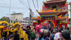 Kirab Barongsai Meriahkan Puncak Perayaan Imlek dan Cap Go Meh di Blitar