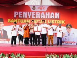 Wali Kota Mas Ibin Serahkan Bantuan Becak Listrik dari Presiden Prabowo Subianto