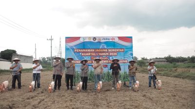Wujudkan Ketahanan Pangan, Polres Blitar Tanam Jagung Serentak