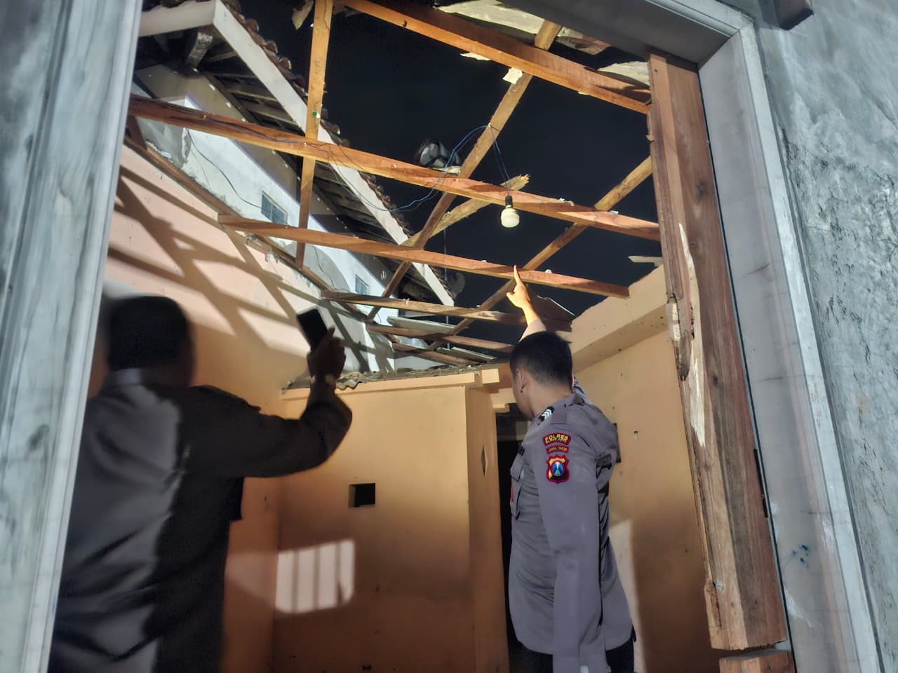 Dua Remaja Korban Ledakan di Musala Alami Luka Bakar Parah