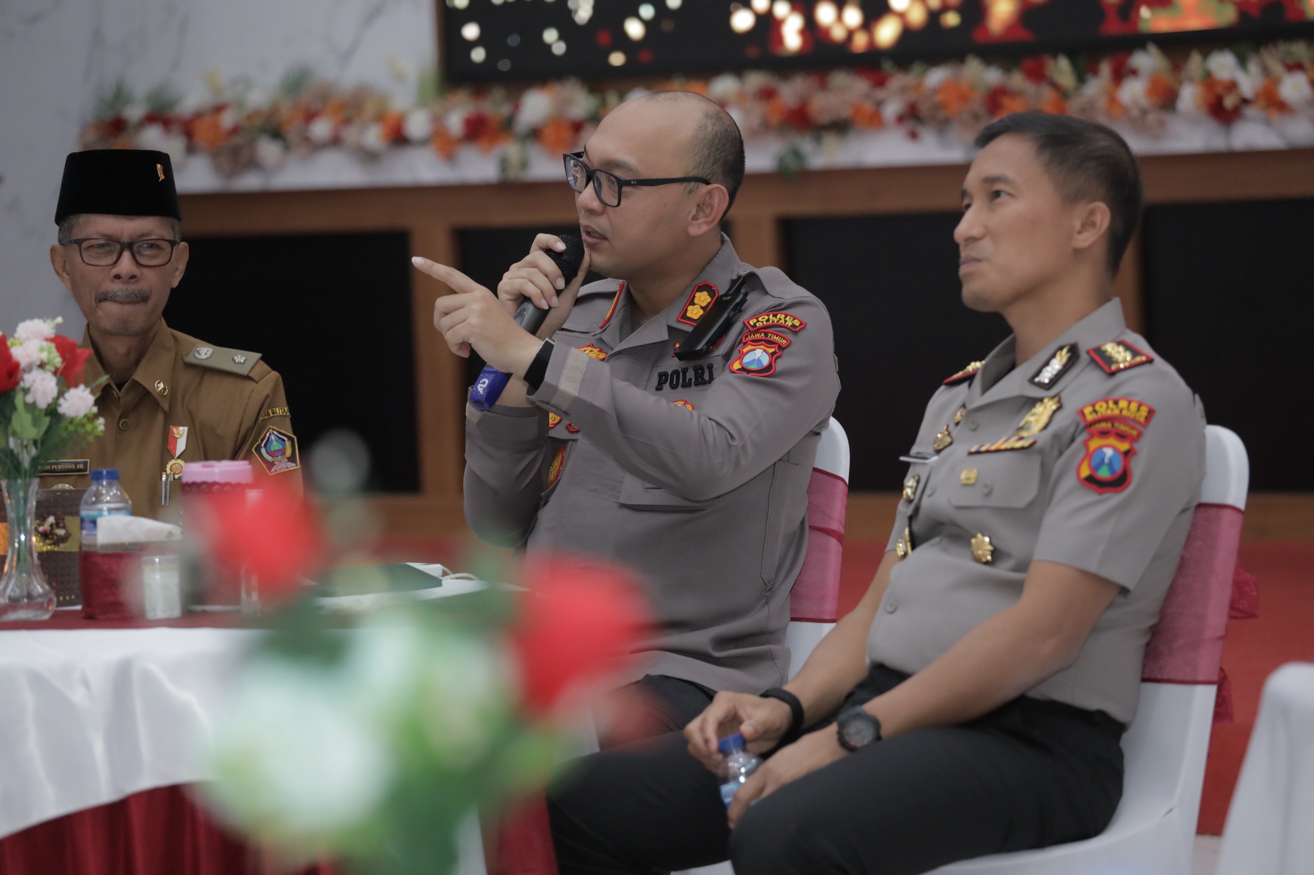 Gandeng Kepala Desa, Kapolres Blitar Sosialisasikan Layanan 110
