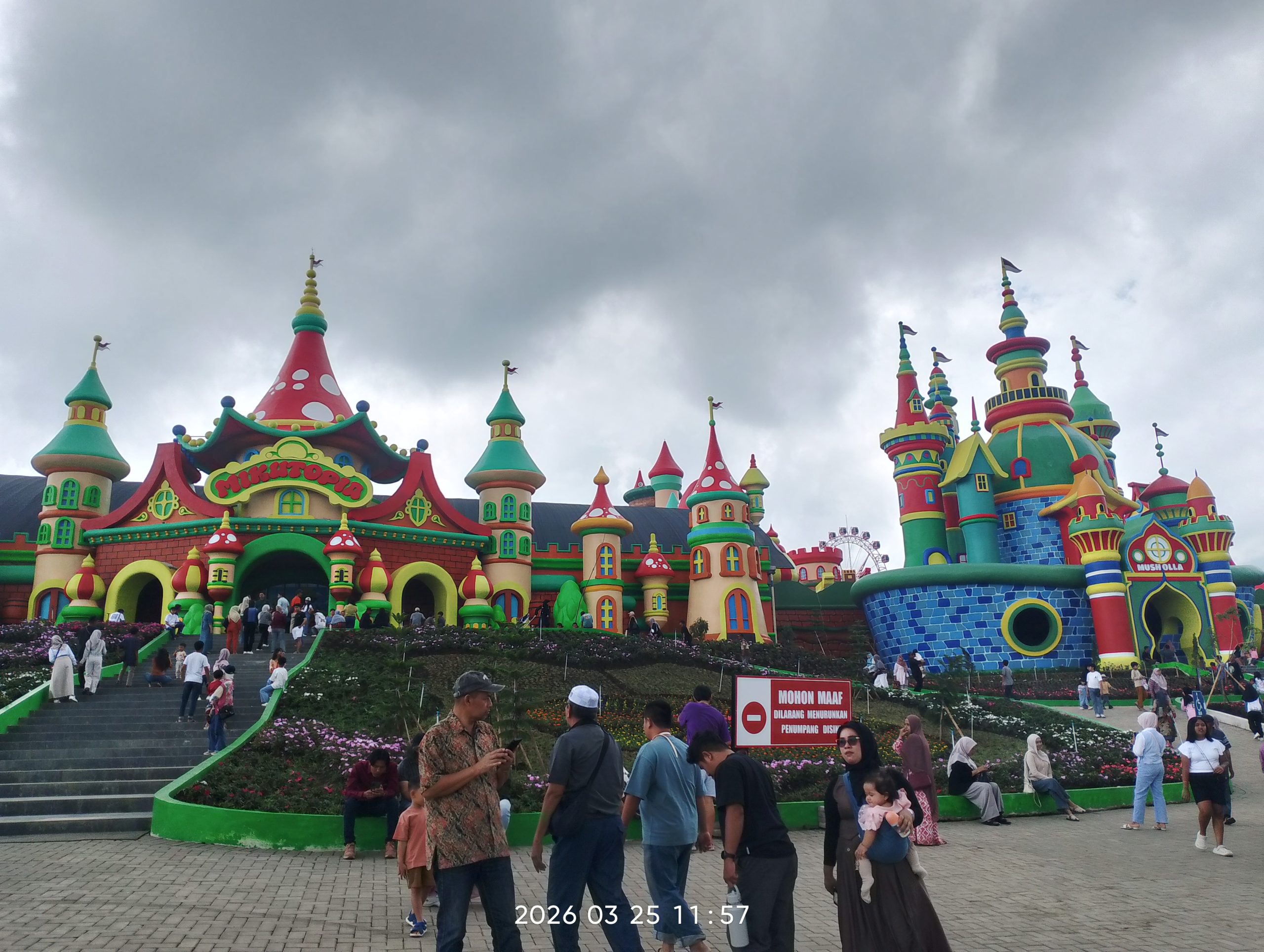 Wisata Mikutopia Dorong Ekonomi Warga, UMKM hingga Pedagang Apel Meningkat