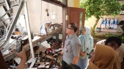 Atap Tiga Kelas SMKN 1 Ampelgading Ambruk, Dindik Jatim Targetkan Perbaikan Selesai Sebulan