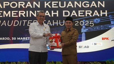 Bupati Mojokerto Serahkan LKPD 2025 Unaudited, Wujudkan Transparansi Keuangan Daerah