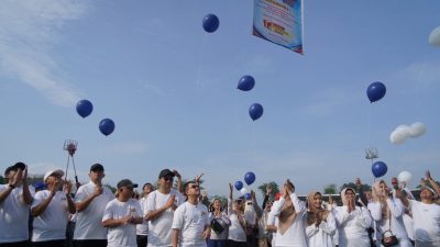 Bupati Mojokerto Buka Hari Jadi ke-733 dengan Senam Massal dan Aksi Sosial