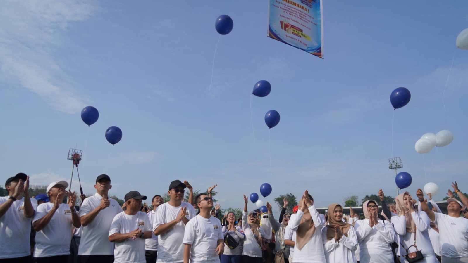 Bupati Mojokerto Buka Hari Jadi ke-733 dengan Senam Massal dan Aksi Sosial