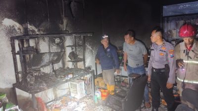 Konter Handphone di Babat Lamongan Hangus Terbakar, Kerugian Capai Puluhan Juta
