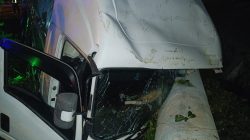 Truk Muat 25 Ton Jagung Terjun ke Irigasi di Deket, Hantam Pipa Petrokimia Gresik