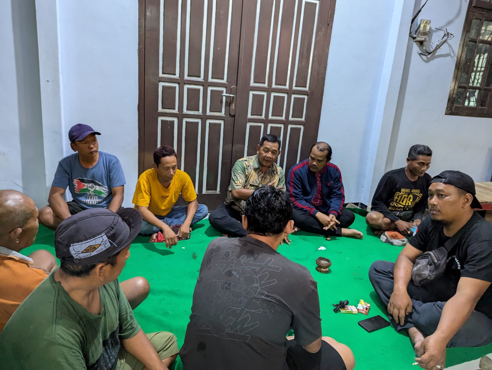 Mediasi Camat Mojoroto Redam Aksi Blokade TPA Pojok, Aspirasi Warga Akan Disampaikan ke Wali Kota