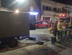 Mobil Videotron Terbakar di Jalan Stasiun Kediri, Diduga Korsleting Genset