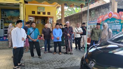 Takziah Penuh Empati, Wali Kota Kediri Sampaikan Duka atas Wafatnya Owner Tenun Medalimas