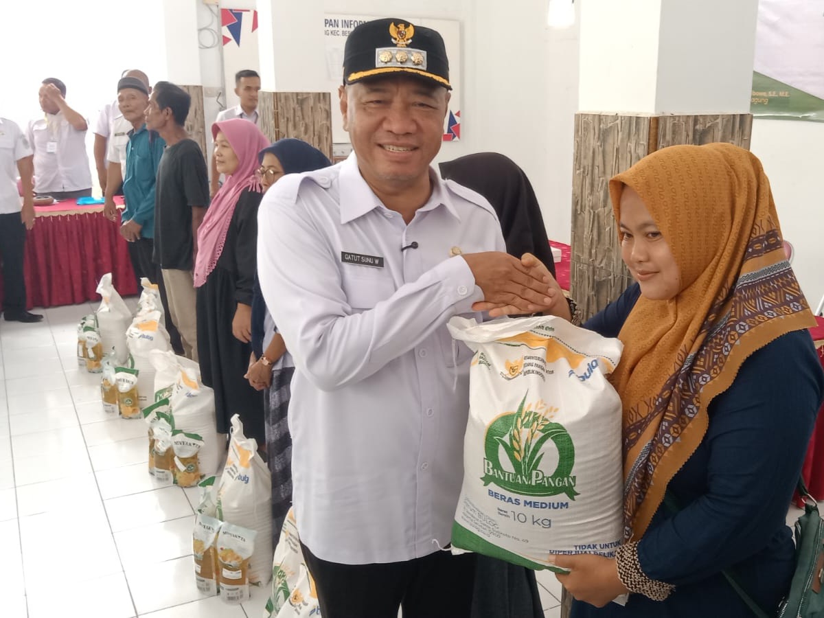 Ribuan Warga Besuki Mulai Terima Bantuan Pangan Februari–Maret 2026