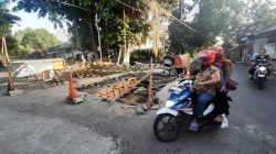Tanggapi Keluhan Warga, DPUPR Kota Kediri Perbaiki Gorong-Gorong Ambles di Jalan Kamboja