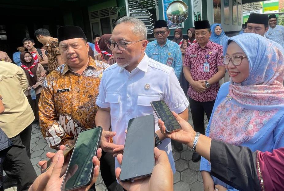 Zulhas Soroti Ketimpangan Program MBG, Dorong Percepatan ke Madrasah dan Ponpes di Jombang