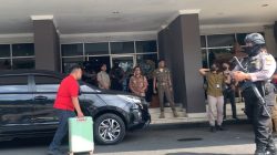 KPK Geledah Tujuh Ruangan di Pemkab Tulungagung, Amankan Tiga Koper Diduga Berisi Barang Bukti