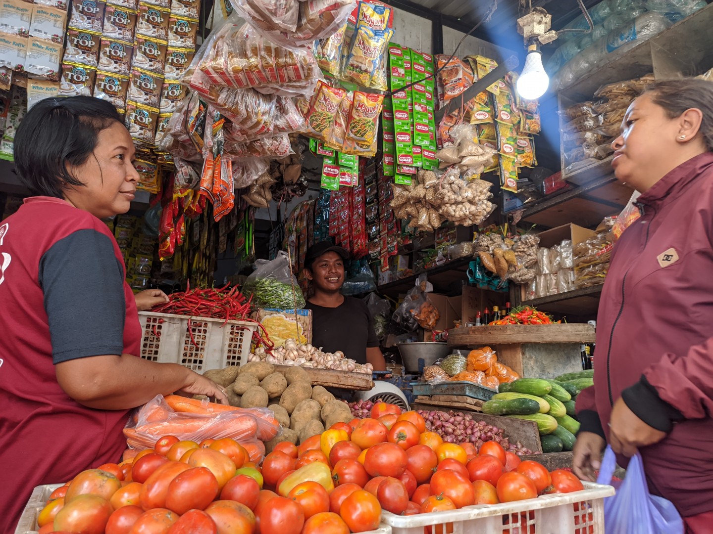 Dampak Program MBG, Stok Menipis Picu Lonjakan Harga Sayur di Pasar Tulungagung