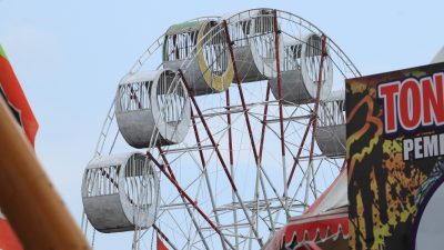 "Masih kami lakukan penyisiran setiap malam. Ada pedagang baru yang belum mendaftar, sehingga potensi PAD masih bisa bertambah," Ungkap Okta.