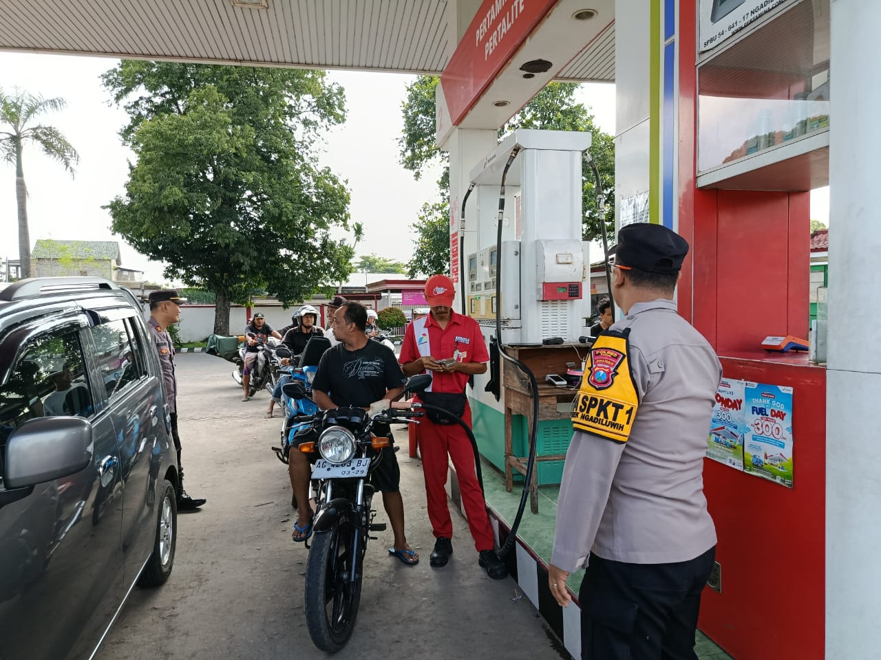 Antisipasi Panic Buying Isu Kenaikan BBM, Polisi Lakukan Pemantauan SPBU