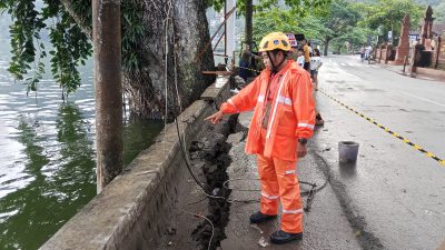 Talud Telaga Ngebel Ambles Usai Hujan Deras, Wisatawan Diminta Menjauh