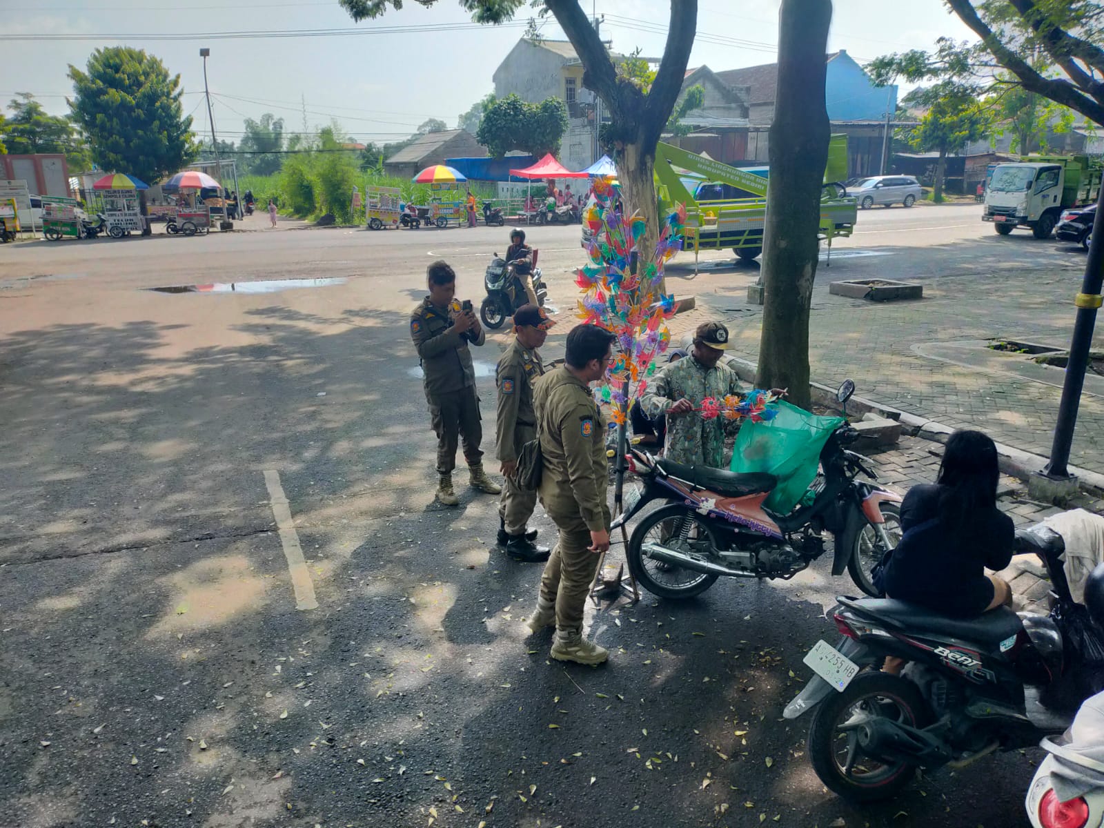 Satpol PP Kediri Intensifkan Patroli, PKL Diminta Tidak Berjualan Sembarangan