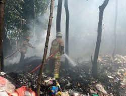 Sisa Api di Tempat Sampah Picu Kebakaran, Gudang Rosok di Plosoklaten Hangus