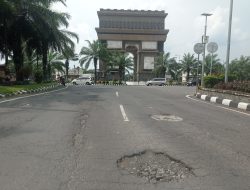 DPRD Desak Pemkab Kediri Segera Perbaiki Jalan Rusak di Kawasan SLG