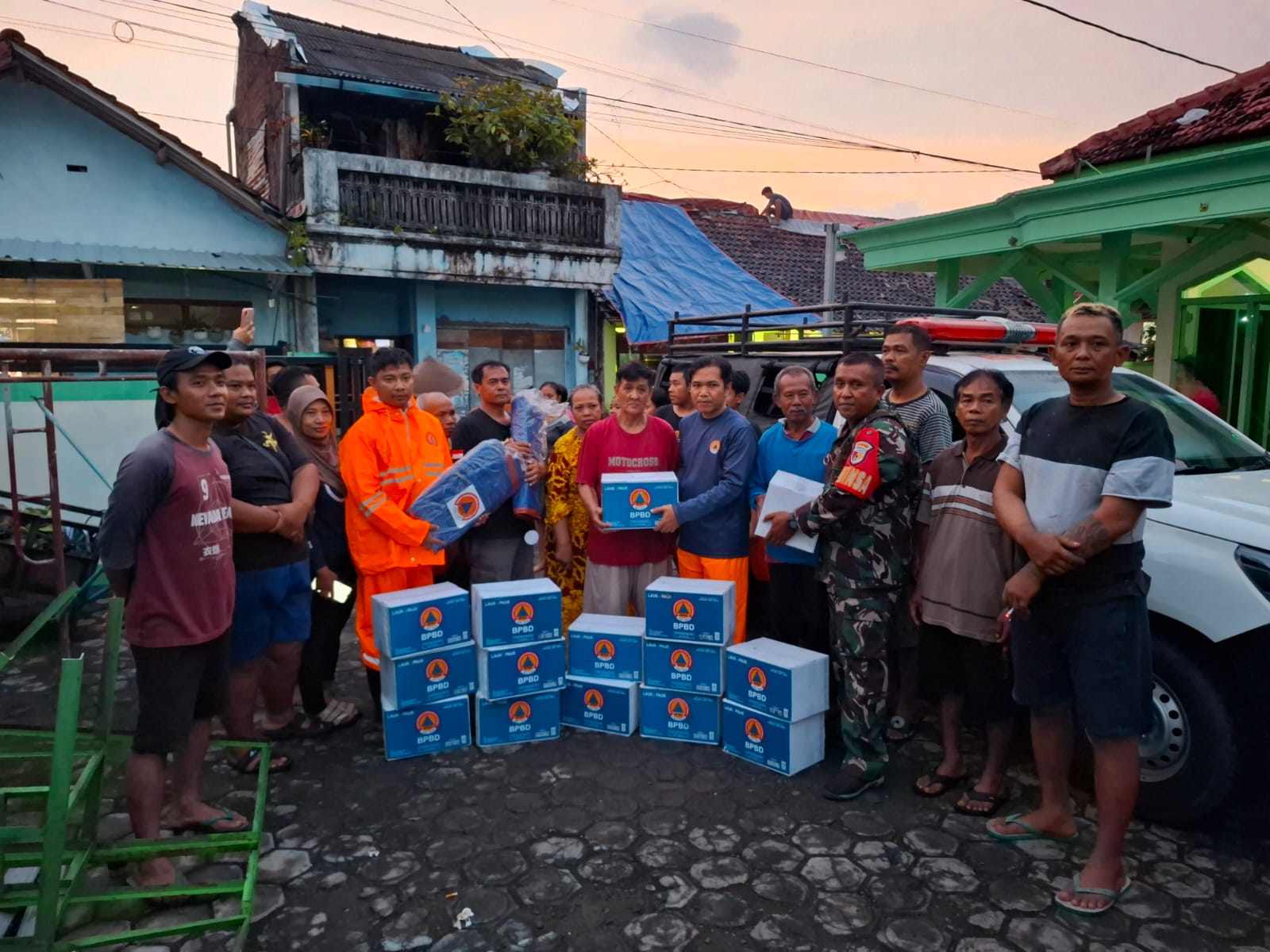 Hujan Disertai Angin Kencang Terjang Blitar, 39 Rumah Rusak, Sukorejo Paling Parah