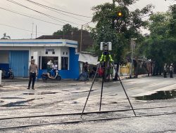 Selidiki Penyebab Laka Truk Vs KA Dhoho, Tim Polda Jawa Timur Turun Lokasi