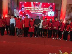 Sebanyak 21 PAC PDI Perjuangan Jombang Resmi Dilantik, Donny Anggun Tekankan Keterlibatan Gen Z dan Literasi Digital